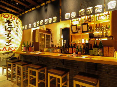 チカマチラウンジ内「そばちょこ」日本酒と蕎麦を気軽に楽しめます。