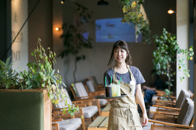 店舗ごとに、お客様にとって心地の良い空間をつくっています。