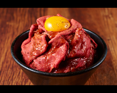 行列のできるローストビーフ丼として話題を呼んだ「ローストビーフ大野」など多数業態を今後も展開計画中☆