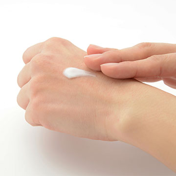 冬の大敵「乾燥」から身を守る方法！お肌のケアのコツとは？
