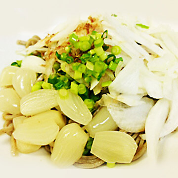 ダイエットに効果的なレシピ！「らっきょう＆たまねぎ蕎麦」