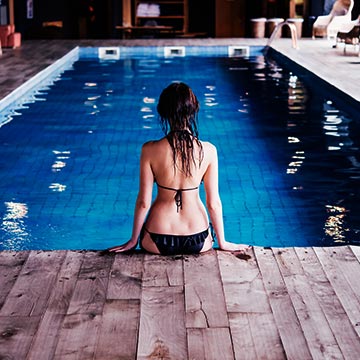 プールや海でダイエット！水中運動のメリットとは？
