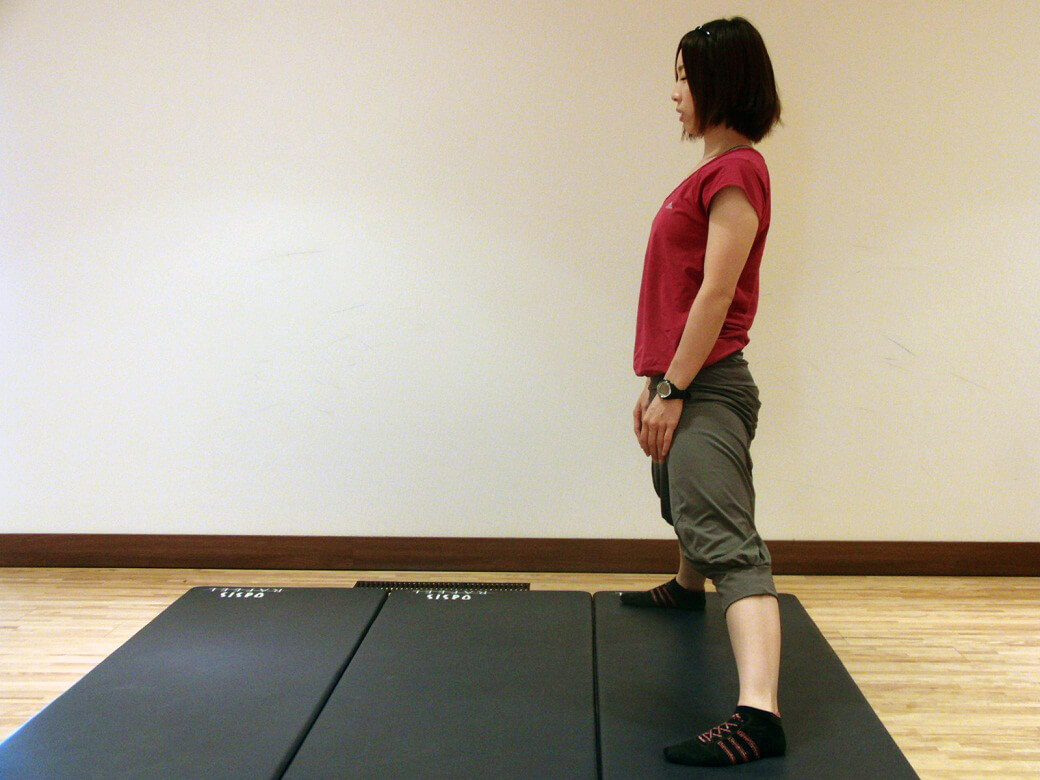 一ヶ月で身体を柔らかくする「開脚ストレッチ」-01