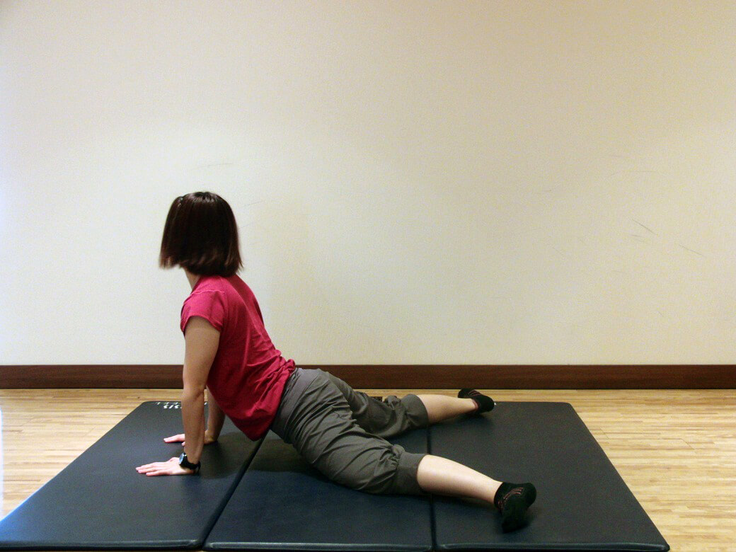 一ヶ月で身体を柔らかくする「開脚ストレッチ」-03