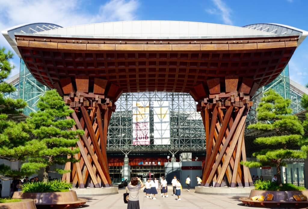 朝・昼・晩、1日の予算5,000円で楽しむ。大好きな「金沢」の美味しいもの