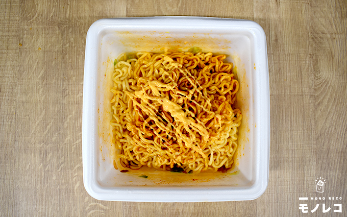 明星食品 / 一平ちゃん夜店の焼そば カラムーチョホットチリ味の画像2