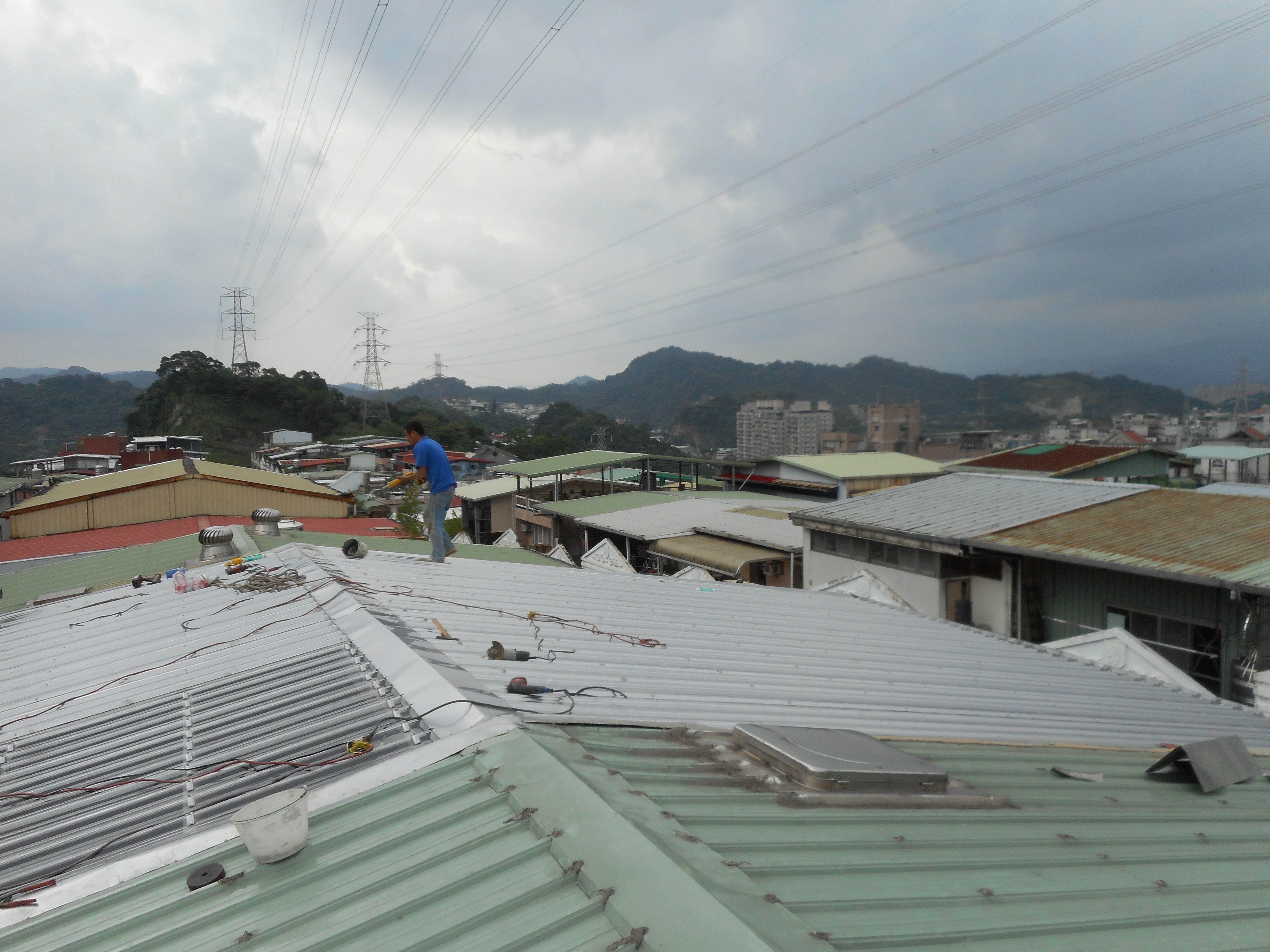 內湖鐵皮屋換屋頂 (1).JPG