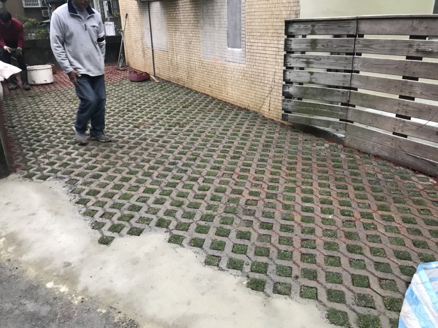 植草磚鋪設工程_180329_0006.jpg