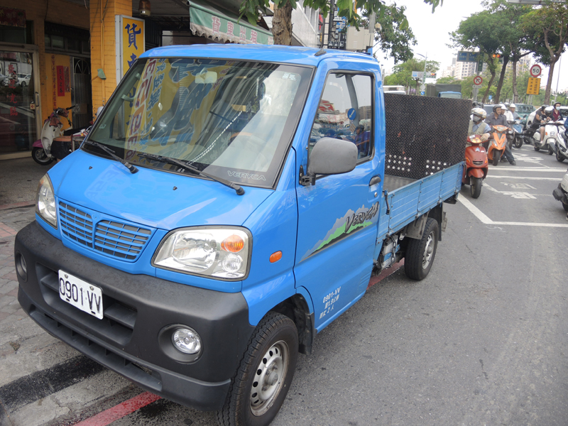 1.9噸升降尾門、帆布貨車1.JPG