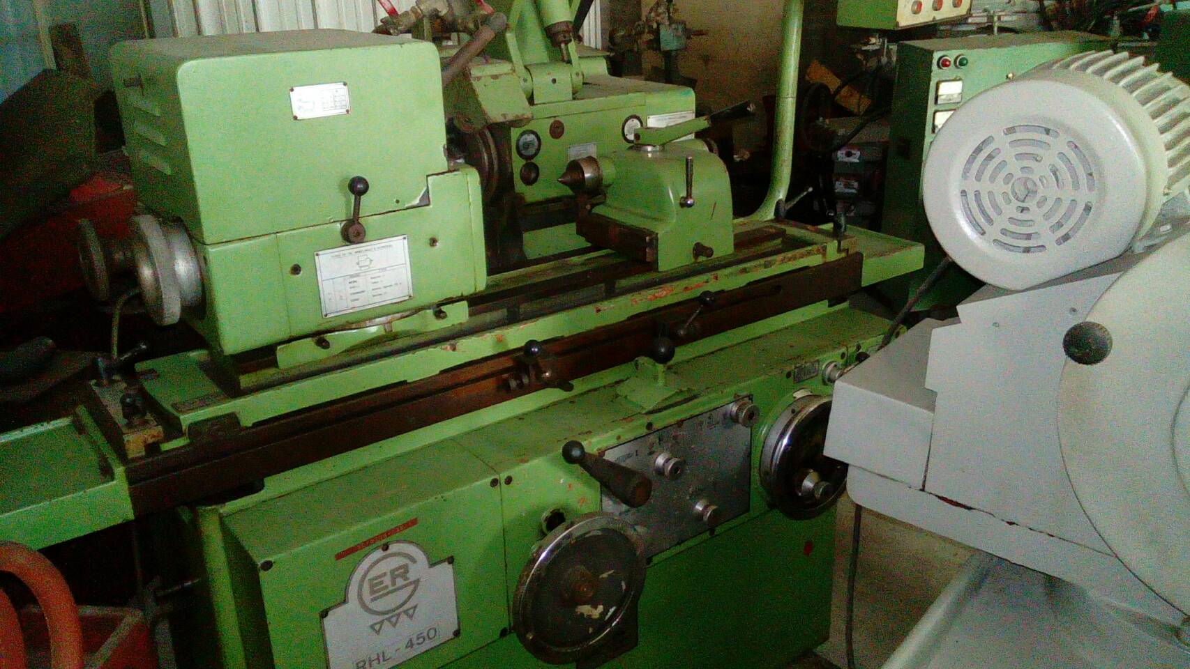 聖原無心研磨-加工研磨,台中無心研磨,中古無心磨床買賣,CNC磨床,精密加工,無心磨床,研磨拋光,台中無心