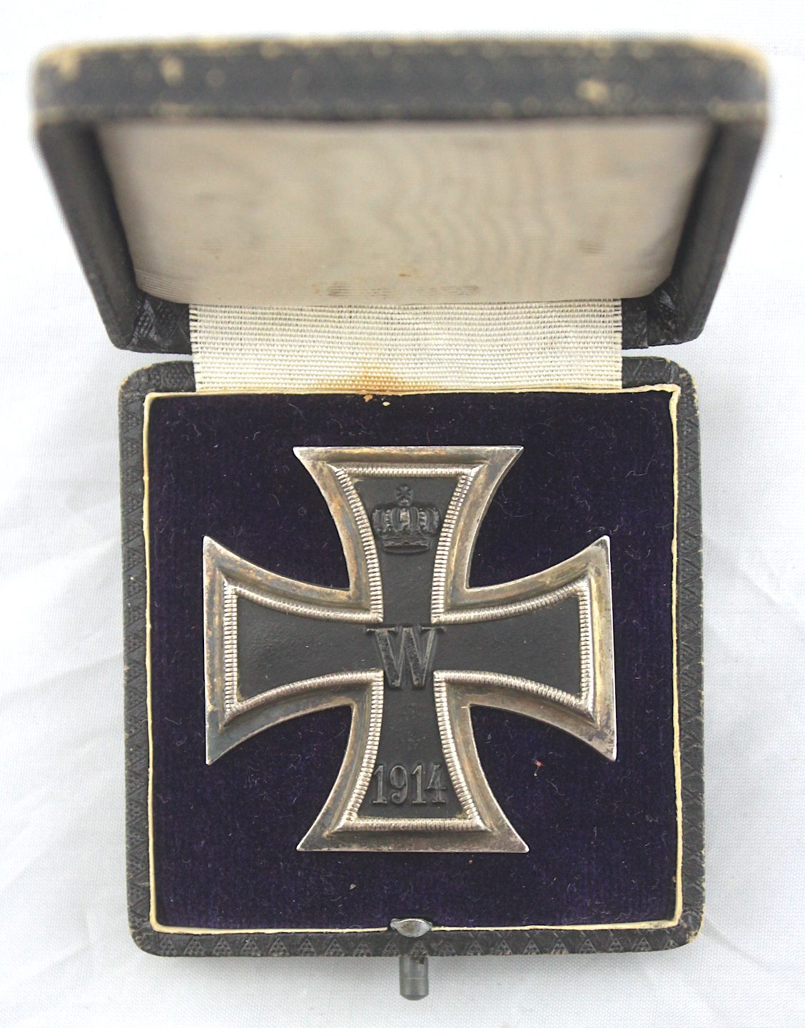 Cased 1914 EKI 800.jpg