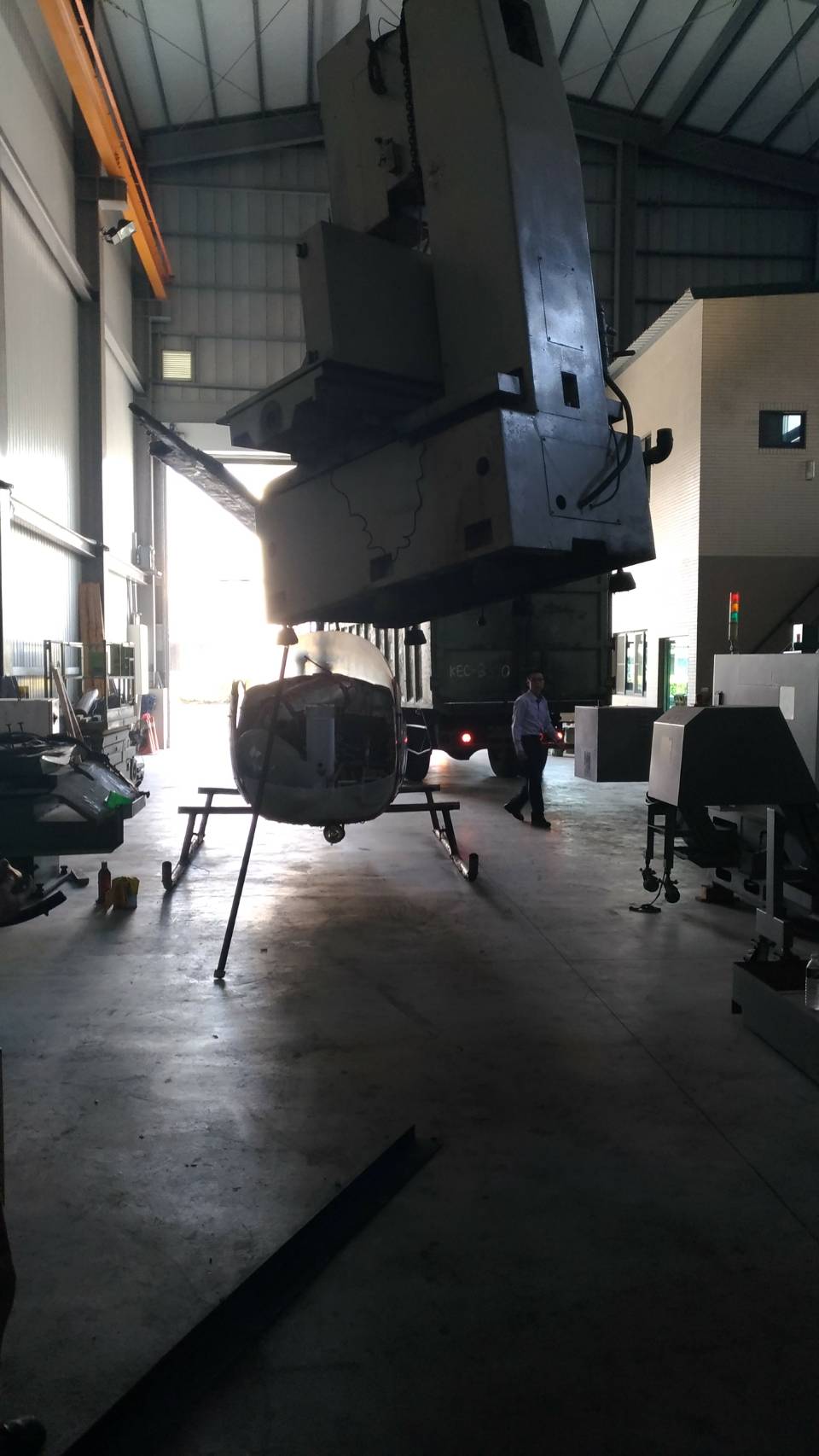 2台南機械公司處理報廢機台5.jpg