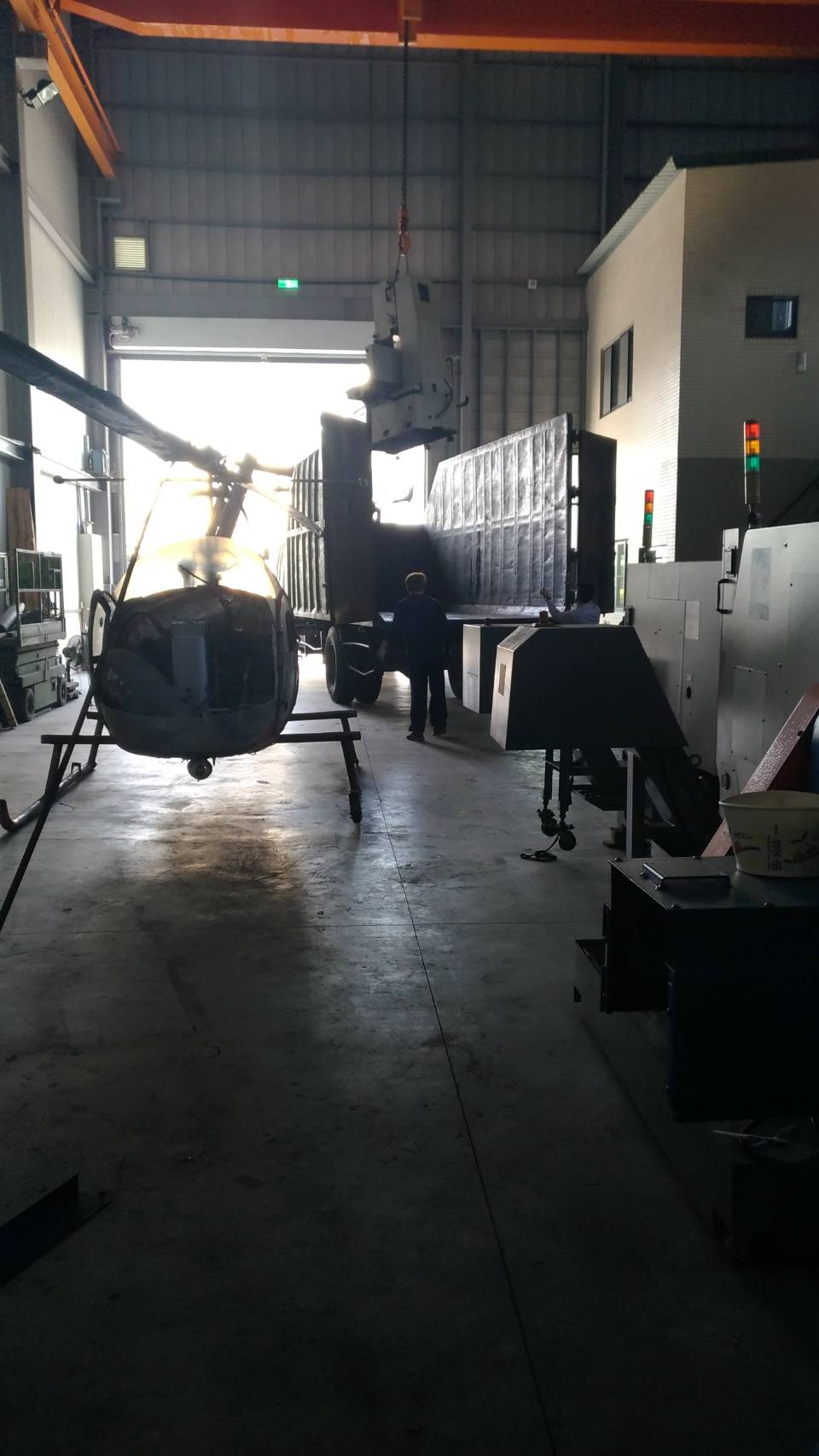 2台南機械公司處理報廢機台2.jpg