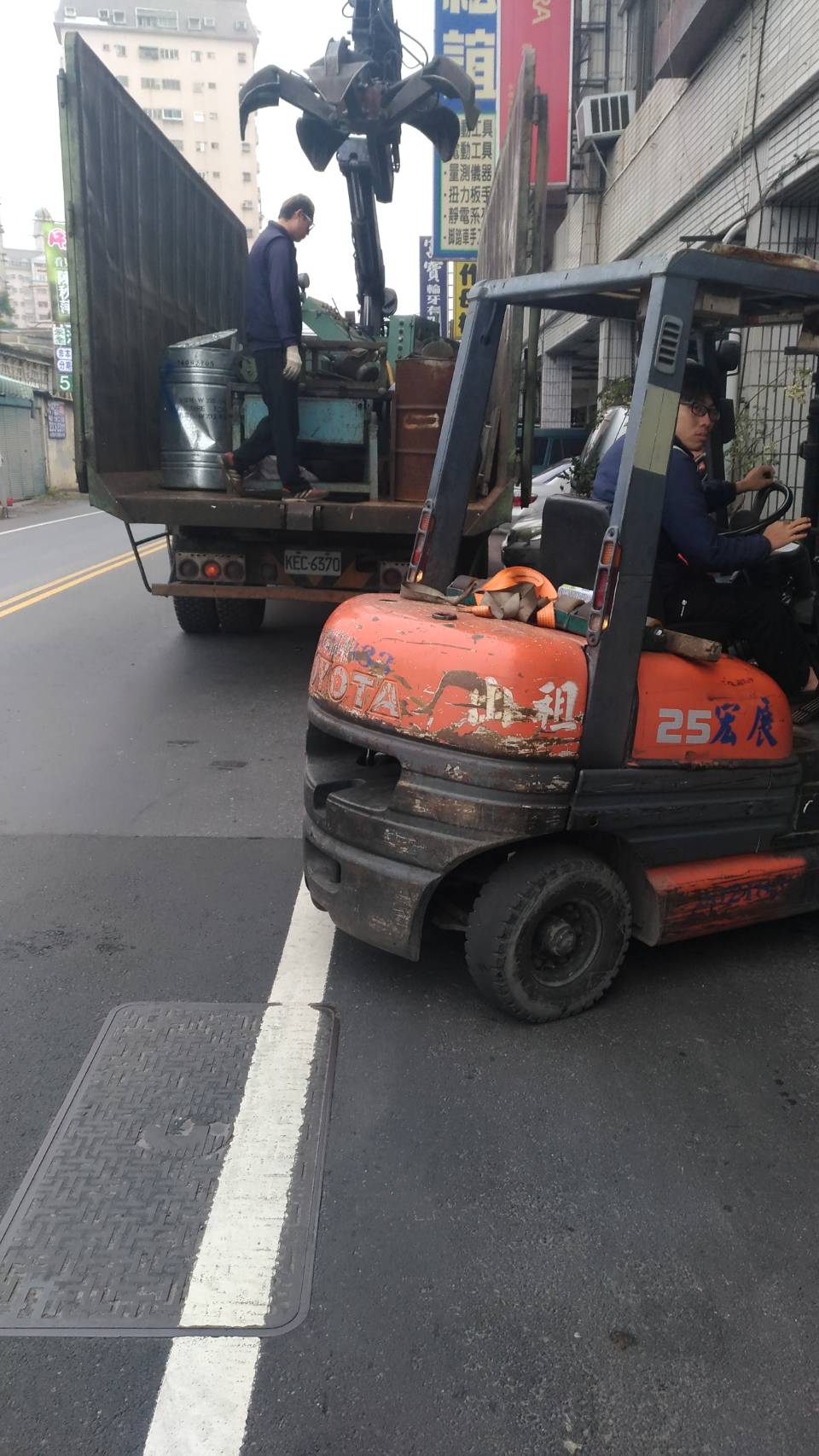 台南工廠報廢機台回收2.jpg