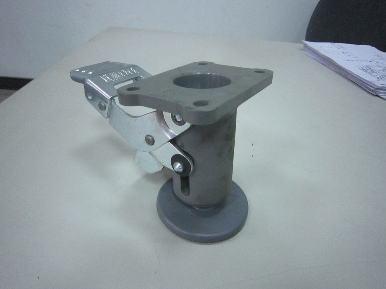 24-頂高器-日式(909LK-42S-100 HAMMER LOCK)-2.JPG