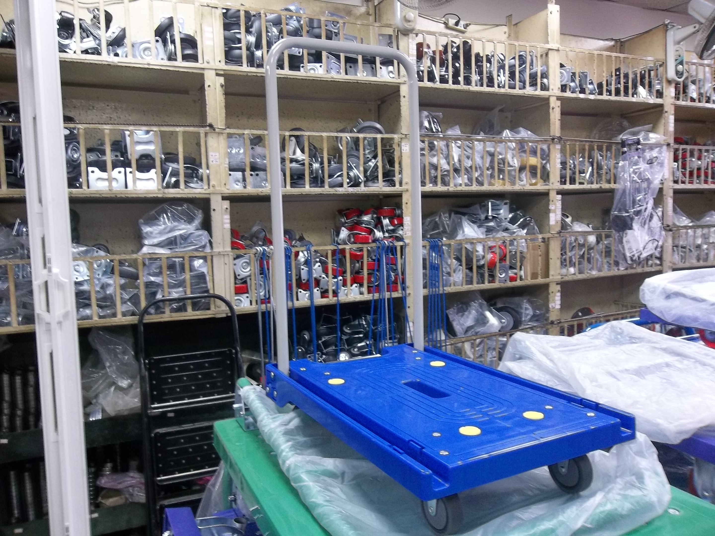 24-MP-001BL PRESTAR 600L385W-3折疊式把手(日製塑可折平板100KG)-