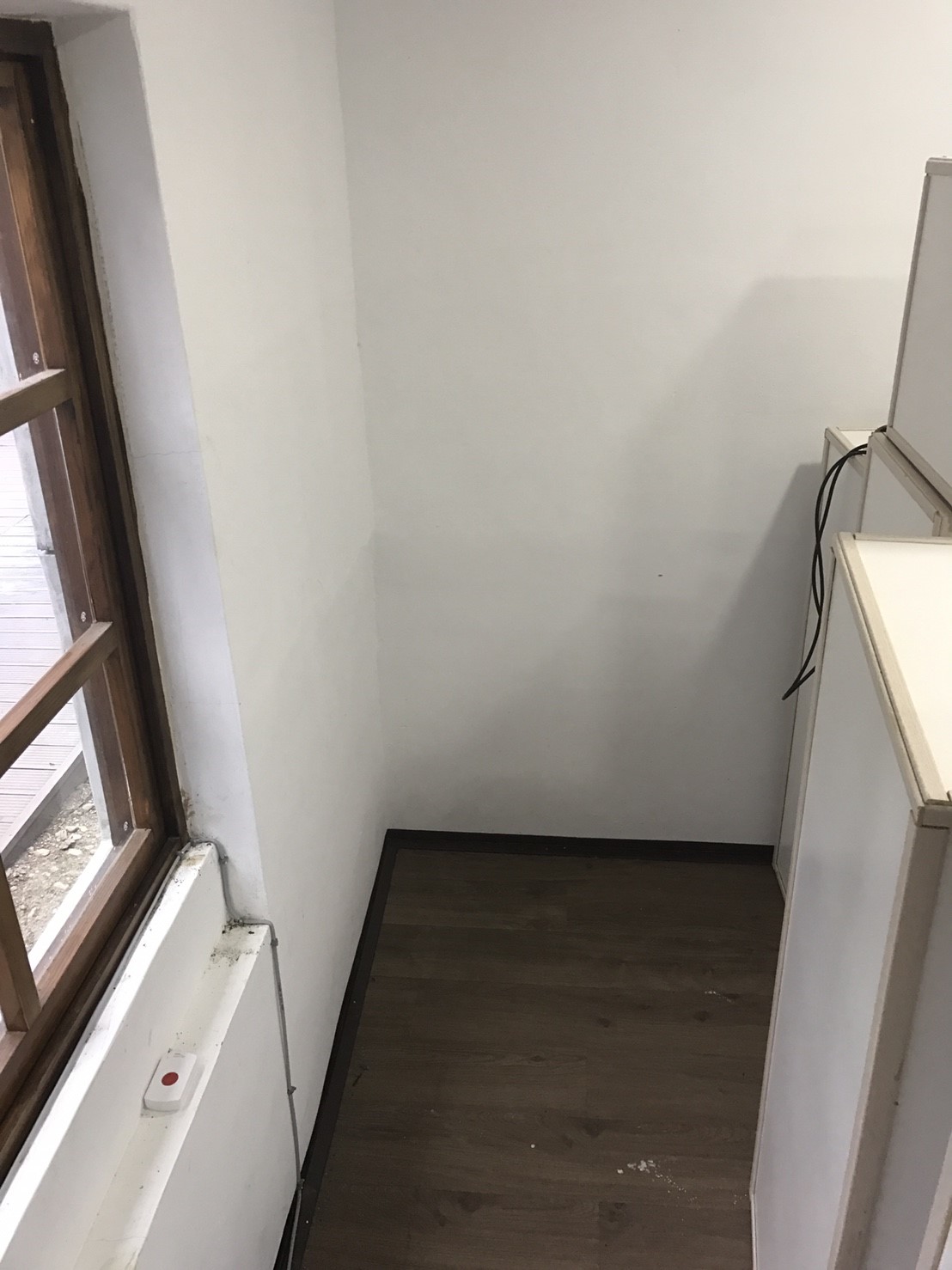 裝設機櫃 (3).jpg