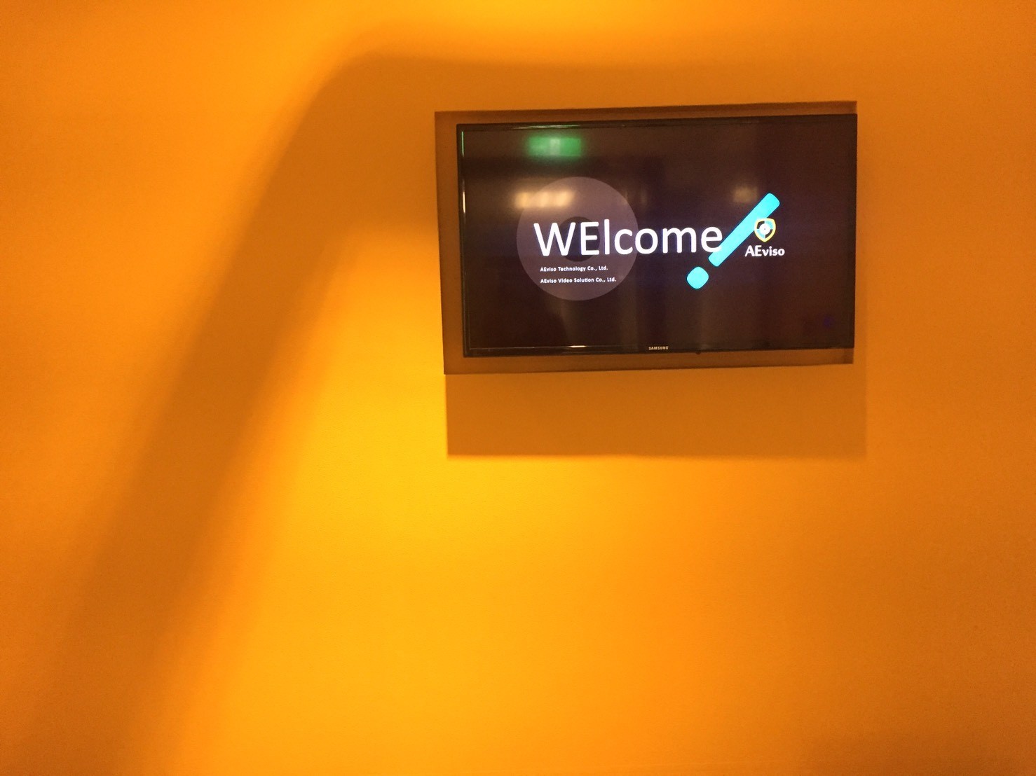 中和辦公大樓 入口造型牆 壁紙施工_180312_0004.jpg