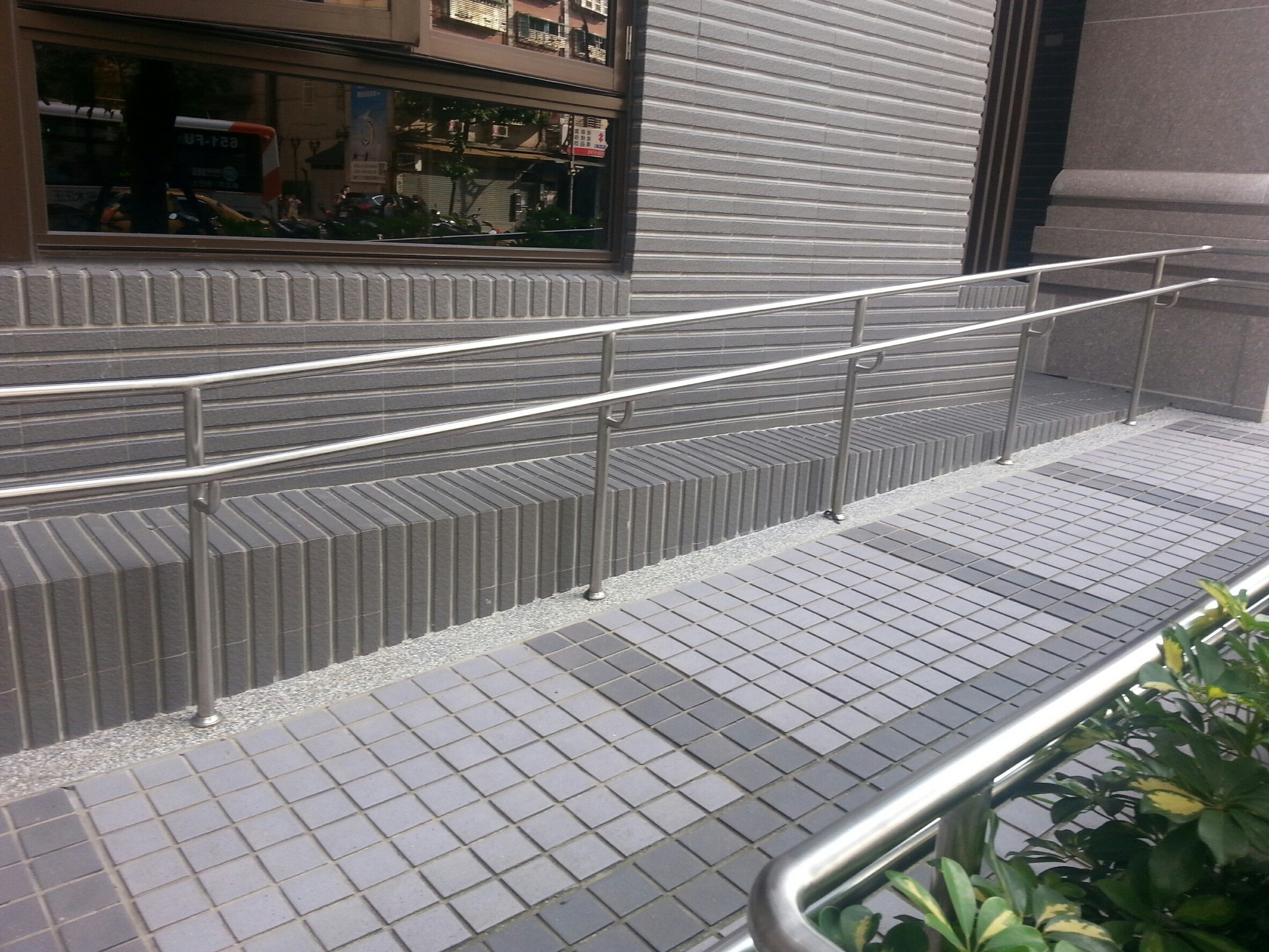 住家社區鐵扶手欄杆-新店 (4).jpg