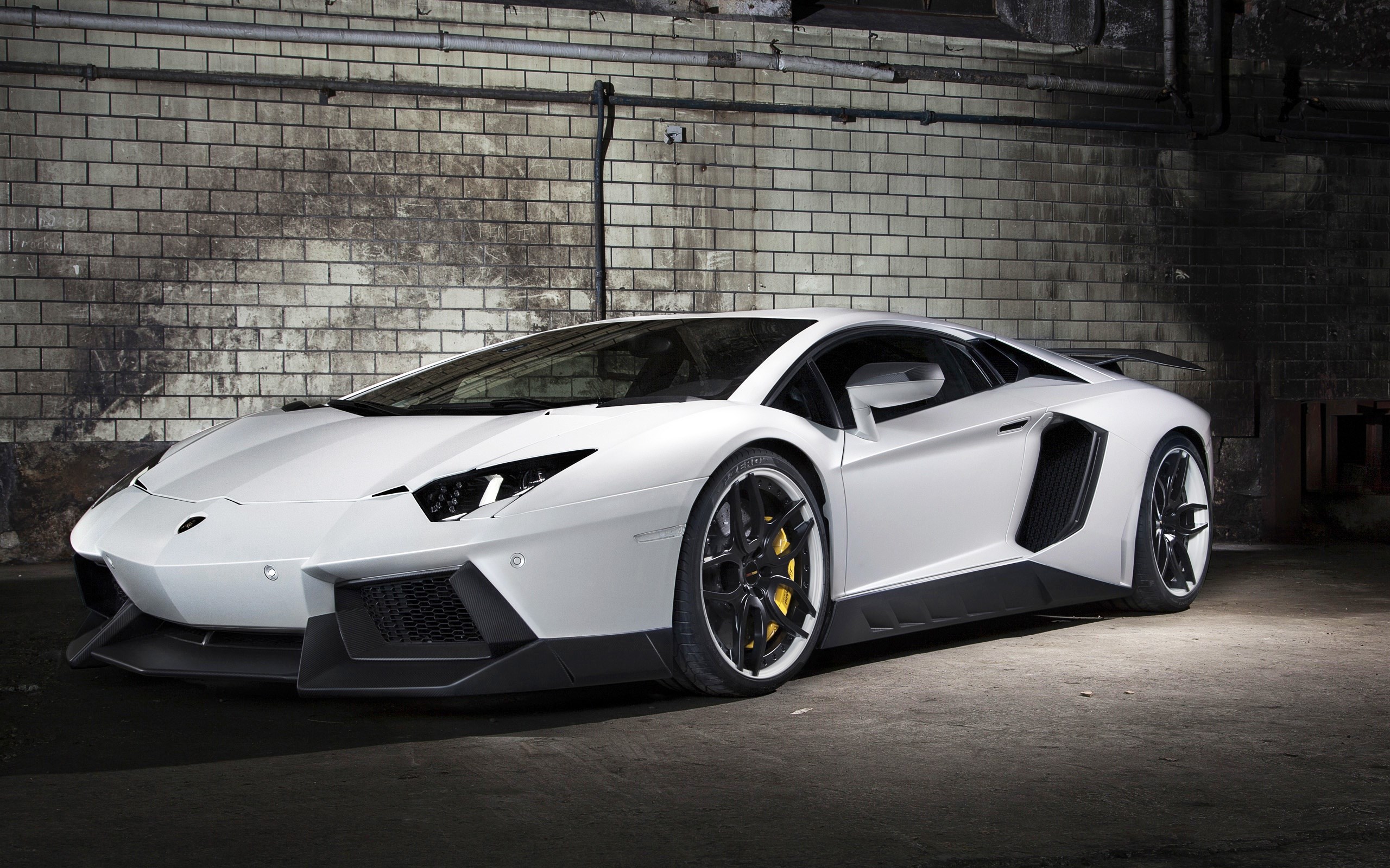 6935847-lamborghini-aventador-lp700-4.jpg