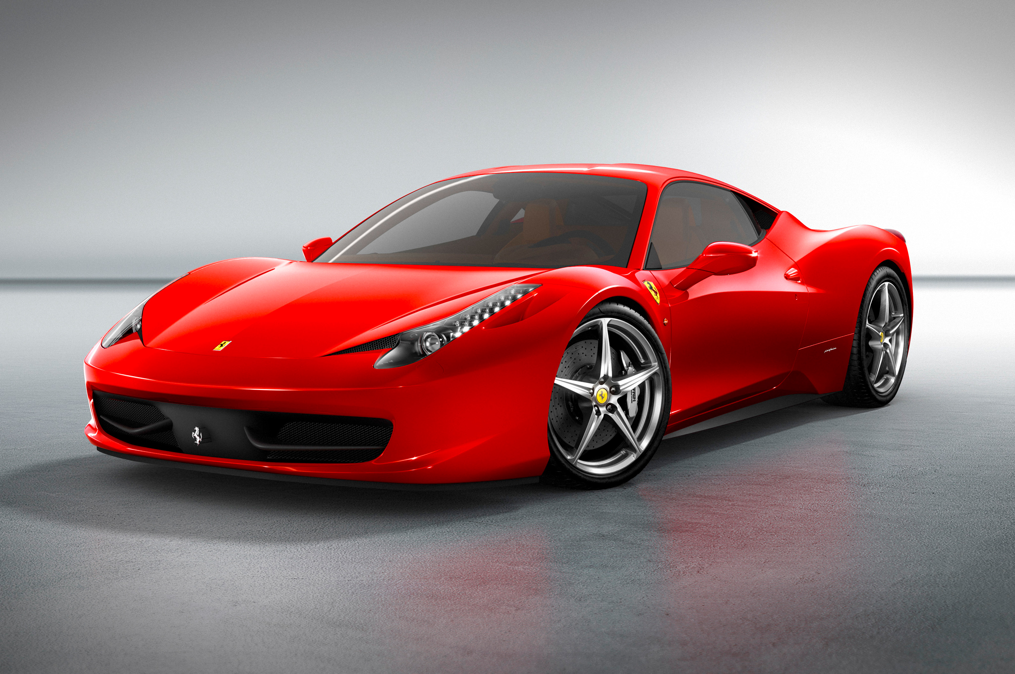 2013-Ferrari-458-Italia-Front-Three-Quarters-View.
