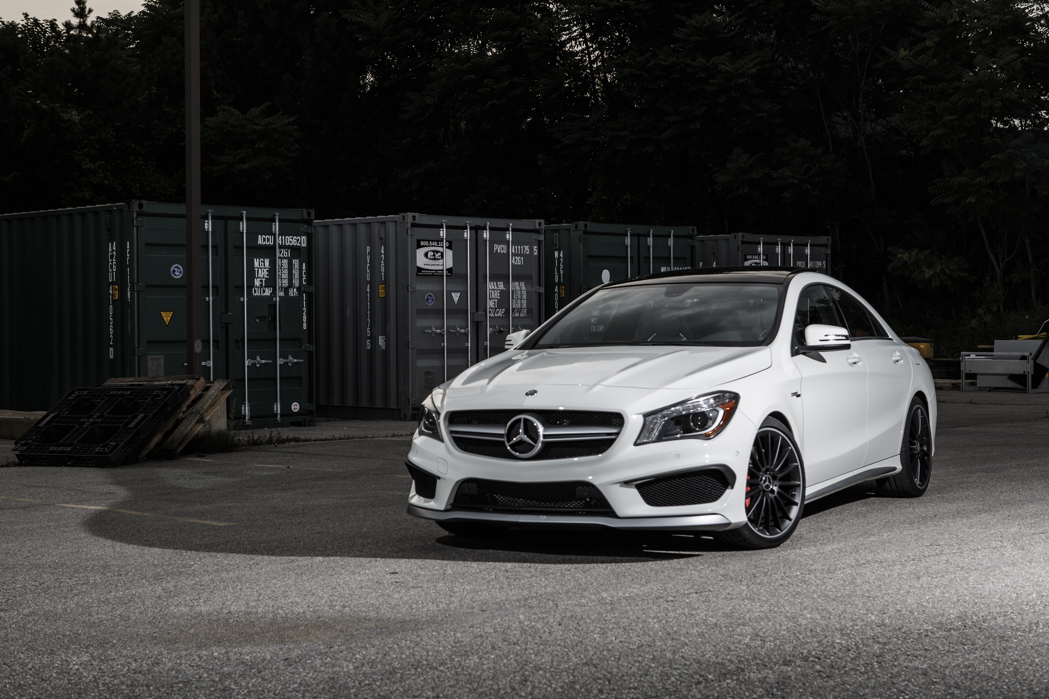 college-cars-24-2014-mercedes-benz-cla45-amg-front