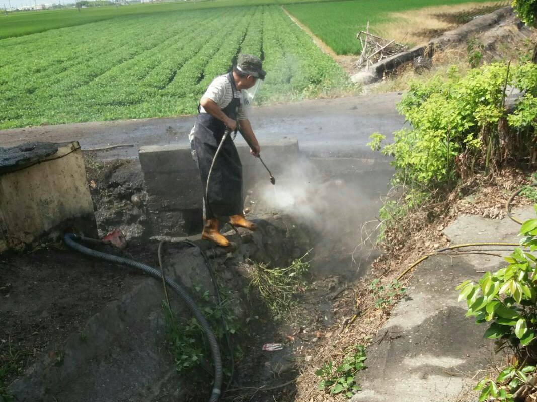 水刀機清洗水溝工程.JPG