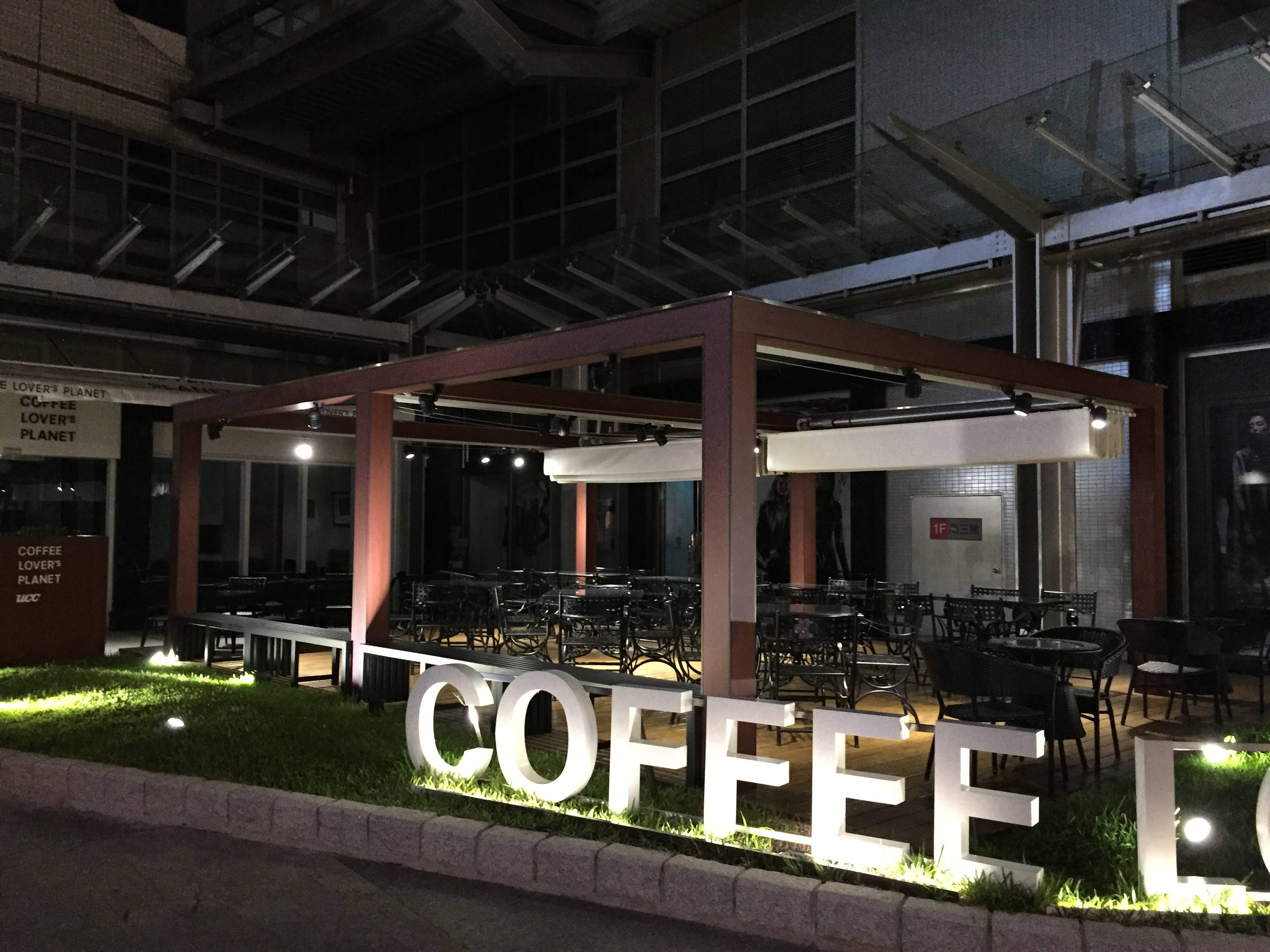 5 龍門帆布 帆布工程 遮陽棚 遮雨棚 百摺天棚 天幕百褶帆布 軌道帆布.jpg