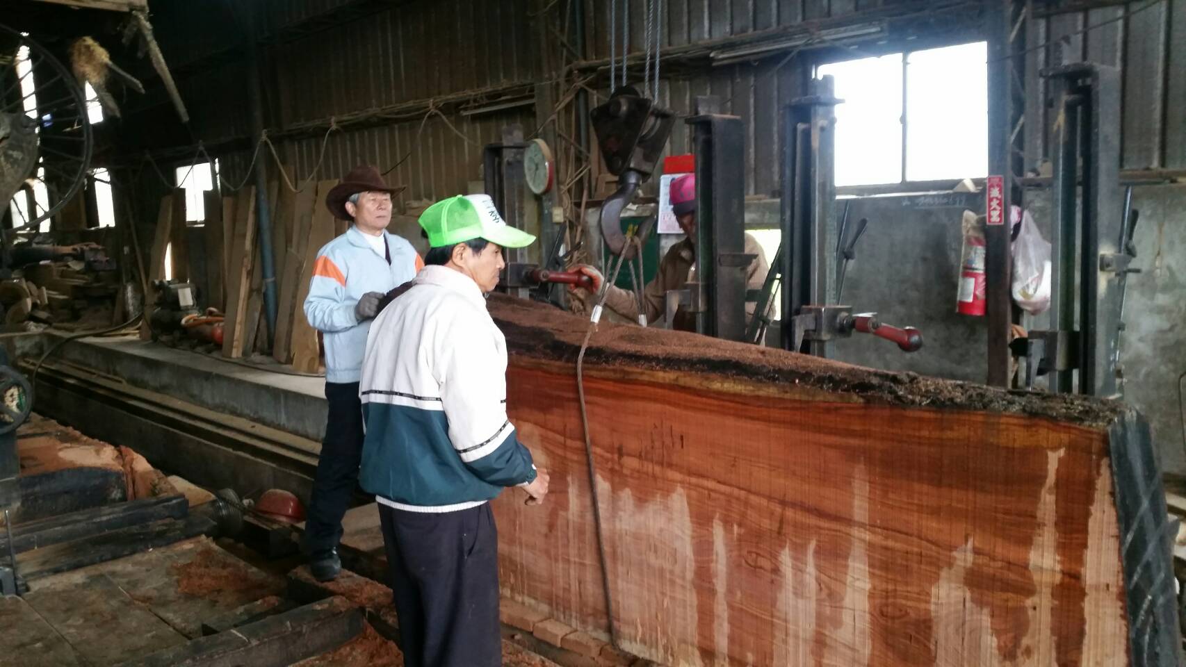 原木材料 (1).jpg