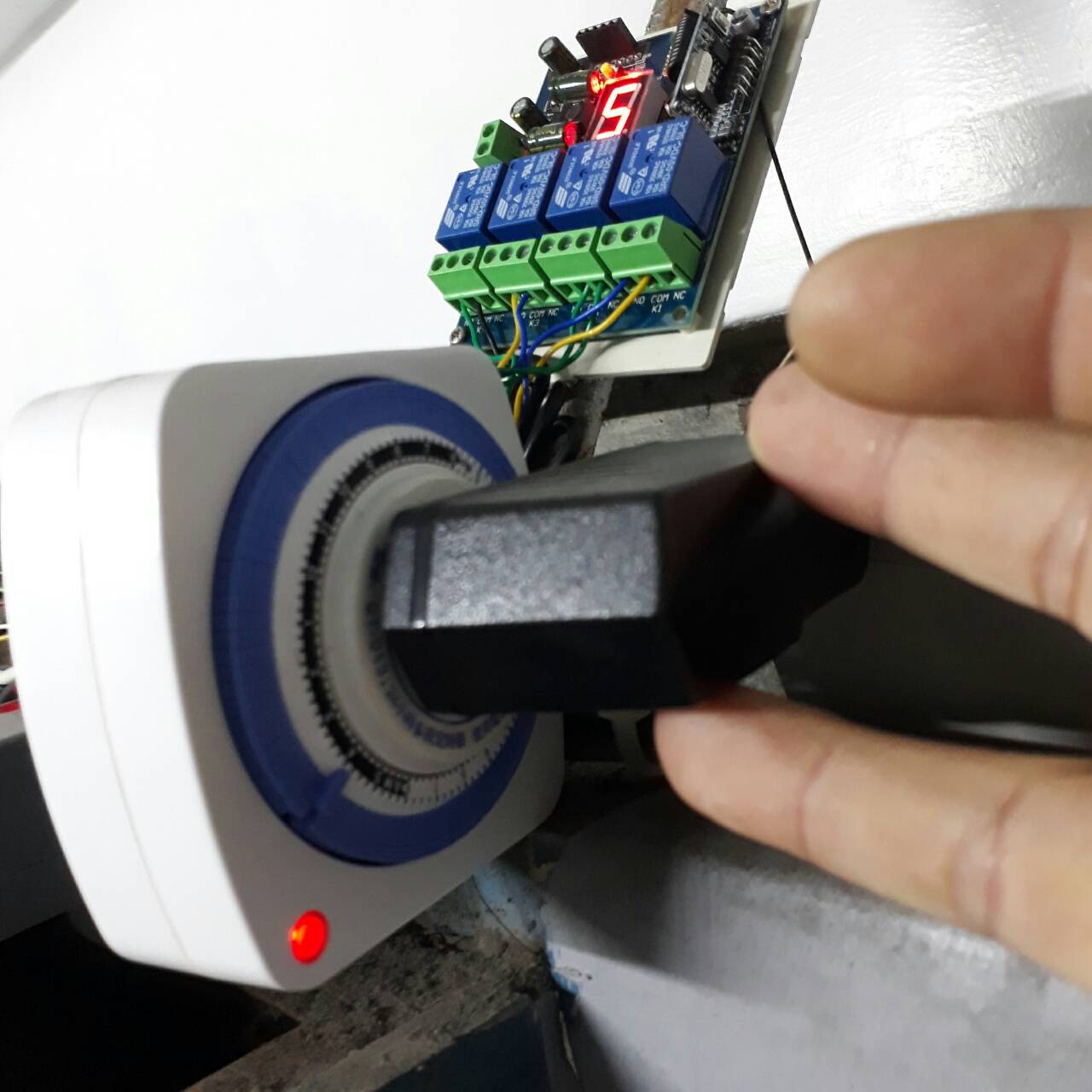 高雄門禁監視系統安裝施工 (4).jpg