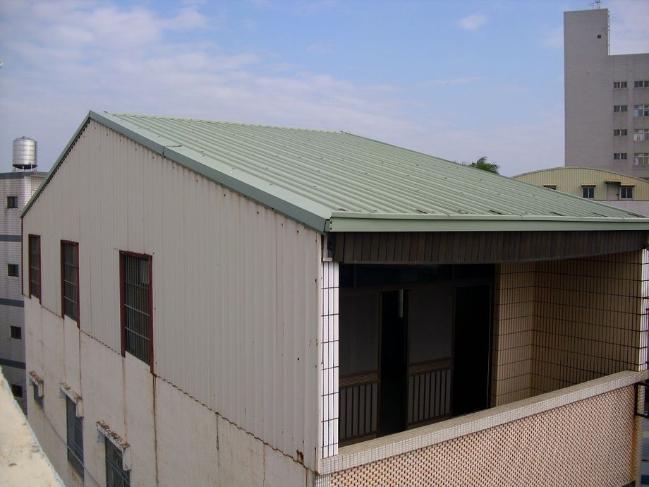 14.頂樓鐵皮屋加蓋.jpg
