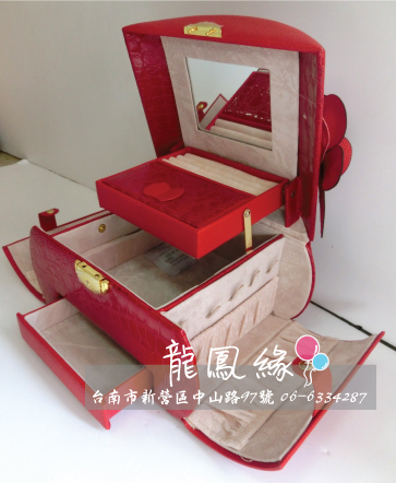半圓玫瑰皮質化妝箱-紅2.jpg
