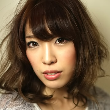 えっ、睡眠中に一番髪が痛む！？　寝る前にできる美髪への改善策
