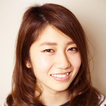 冬の人気ヘアスタイル「愛されミディアム」