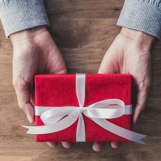 付き合う前の彼に贈りたい！喜ばれるクリスマスプレゼント5選♡
