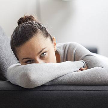 恋愛したくでもできない！自信がない女子の特徴と改善策とは？