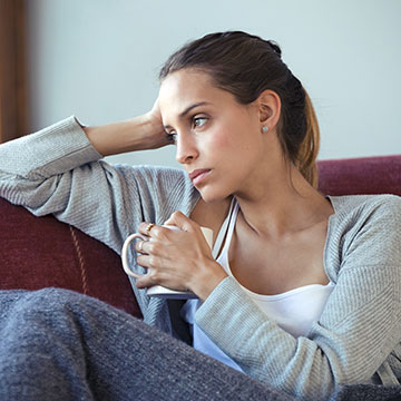 恋愛中は誰もが傷つく！女性が心の痛みを乗り越える方法とは？