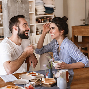 大好きな人から恋に関する質問が！不快に思われない答え方とは？