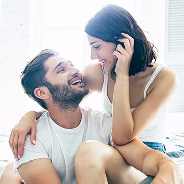 男性が女性にふいに触られると弱い場所とは？