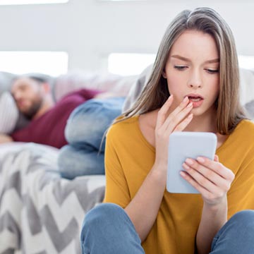 彼女に携帯を見られたことはありますか？【アンケート】