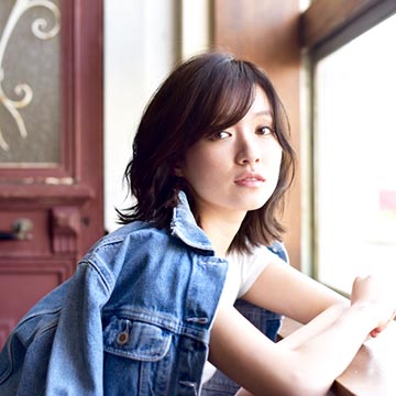 花粉がつきにくさは素材で決まる！？おすすめの春コーデ