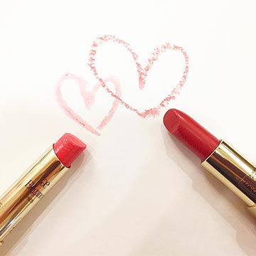 オフィス使いも◎控え目だけど華やぐリップ特集