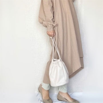 バレエシューズ”で足元から春を意識♡大人可愛いバレエシューズのコーデ特集
