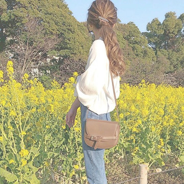 動きやすさもオシャレ度も◎ママのためのおでかけコーデ特集