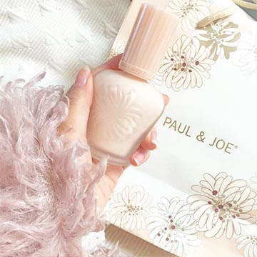 お金で買える透明感！？使うだけで色白になれるコスメ5選