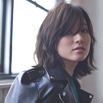 今年はグレージュで♪上品で落ち着いたヘアカラーを楽しんで♡