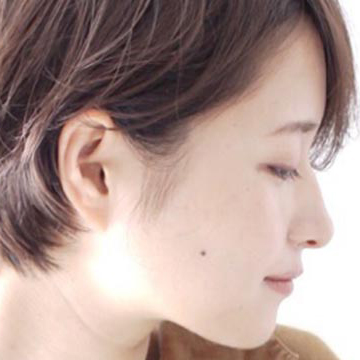 オフィスシーンで大活躍♡大人女性にも似合う！スーツに合わせる簡単ヘアスタイル術