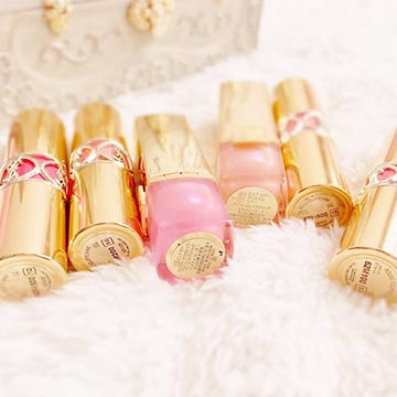 恋コスメといえばこれ♡ジンクスを味方に大人モテを始めよう♪