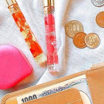 ミニバッグにも入る♪2019年はスモール財布に切り替えてみてはいかが♡