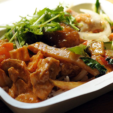 コンビニでもダイエットできる！コンビニ弁当の食べ分け術①
